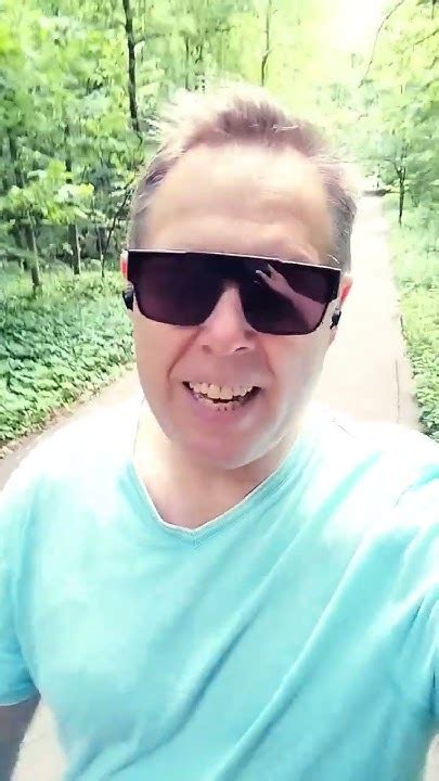 Взаимодействие с окружением: