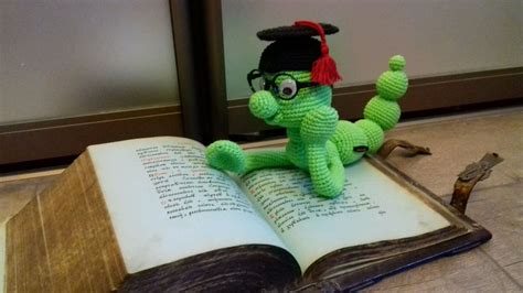Магазин "Книжный червь"
