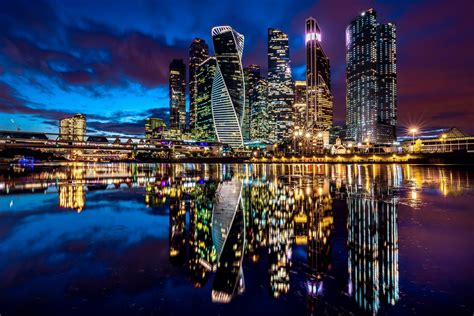  Тема "Ночной город"