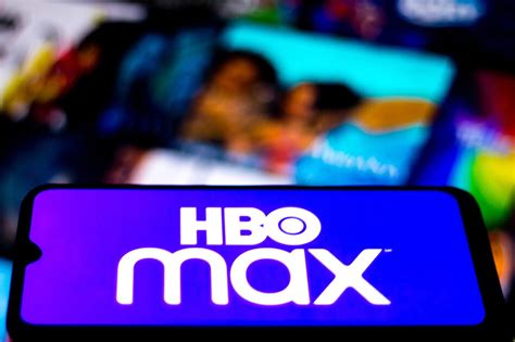 Warner Bros: причины блокировки вещания