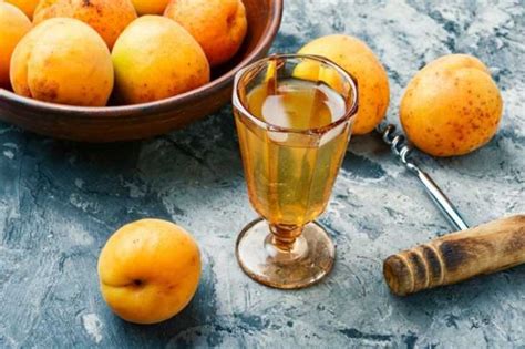 Наслаждение вкусом и польза домашнего абрикосового напитка