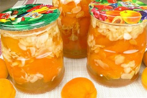 Приготовление ароматного напитка из нежной мякоти спелых абрикосов