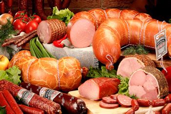 Традиционные колбасные изделия: местная роскошь для гурманов