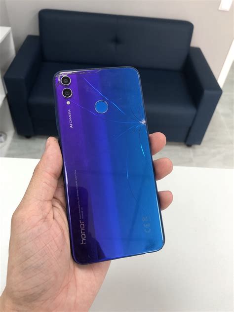 Замена стекла Honor 8C: что нужно знать