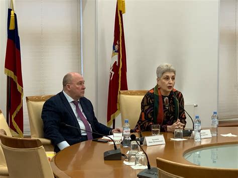 Преодоление предрассудков и принятие актрис как профессионалок