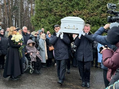 Прощание и ощущение горя: скучание и надежда на новую встречу