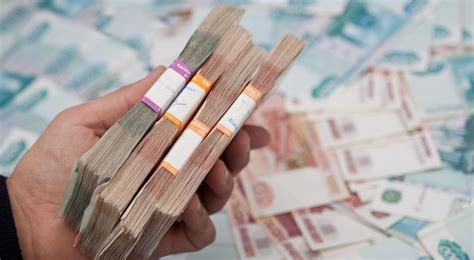 Регулярная финансовая помощь: плюсы и минусы