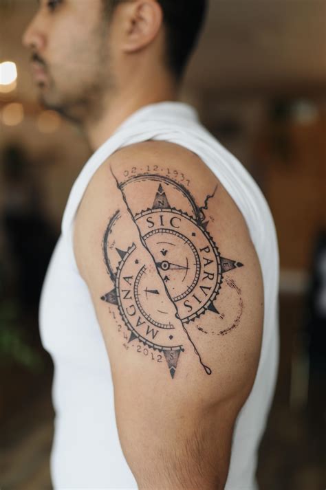 Значение фразы "sic parvis magna"