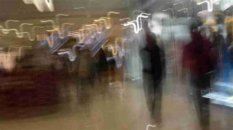 Расфокусировка зрения по желанию: объяснение и влияние на здоровье