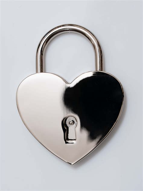 Сердце с ключом: символическое значение и толкование