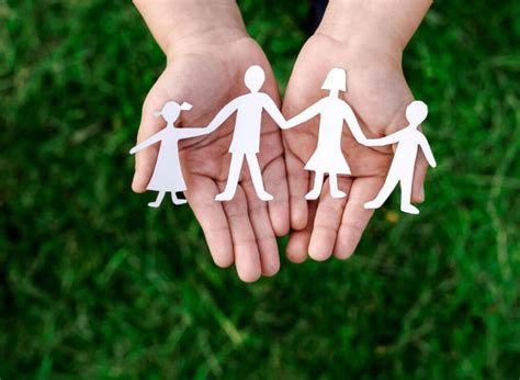 Сложности семейной жизни и их воздействие на персонажей